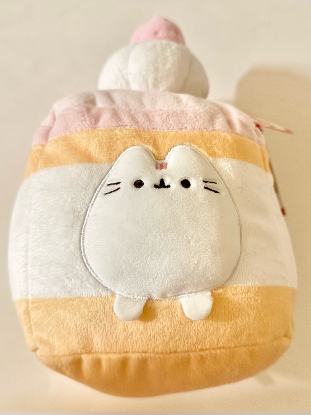 GUND Pusheen Strawberry Sponge Cake 6-Inch Plush Toy